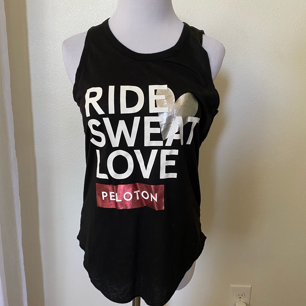 Muscle tank with cutout